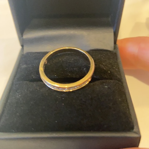 Beautiful Channel set 14k gold 1/4 CCTW size 7 - Picture 2 of 4